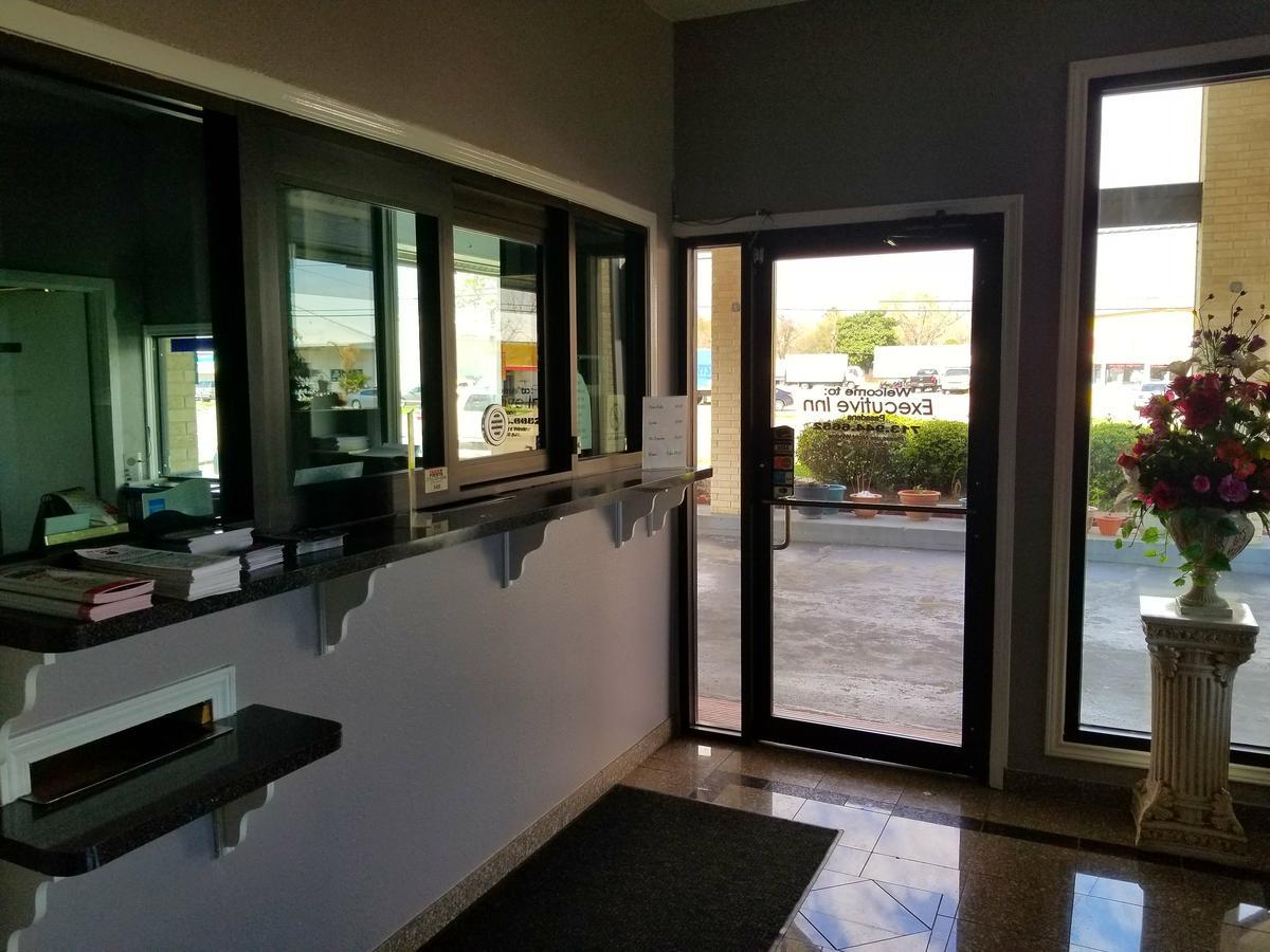 Executive Inn Pasadena Eksteriør billede